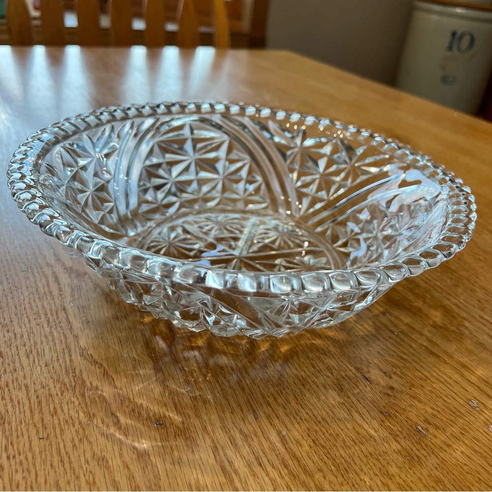 Anchor Hocking Stars And Bars Pattern 10" Clear Glass bowl